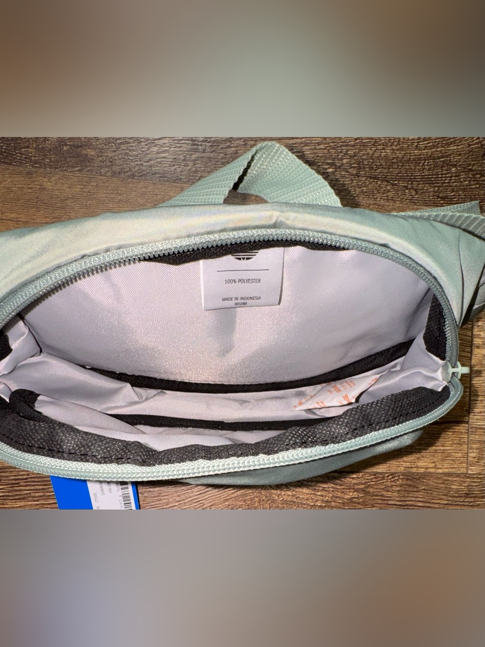 Adidas Originals Trefoil Belt Bag Sage Green Crossbody Fanny Pack NWT - Picture 4 of 7